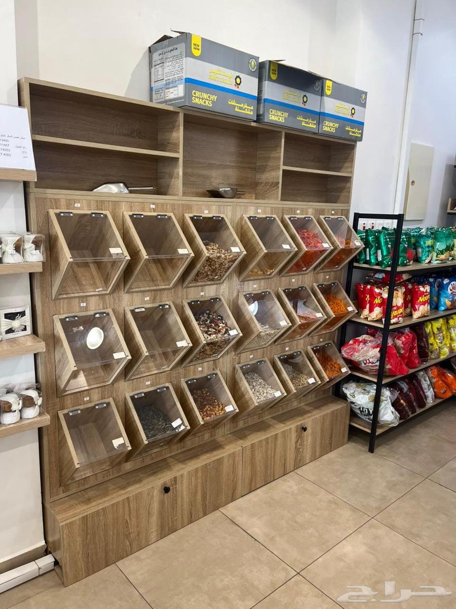 تجهيزات المحلات والمشاريع التجارية كل أعمال الأخشاب64176985440003110