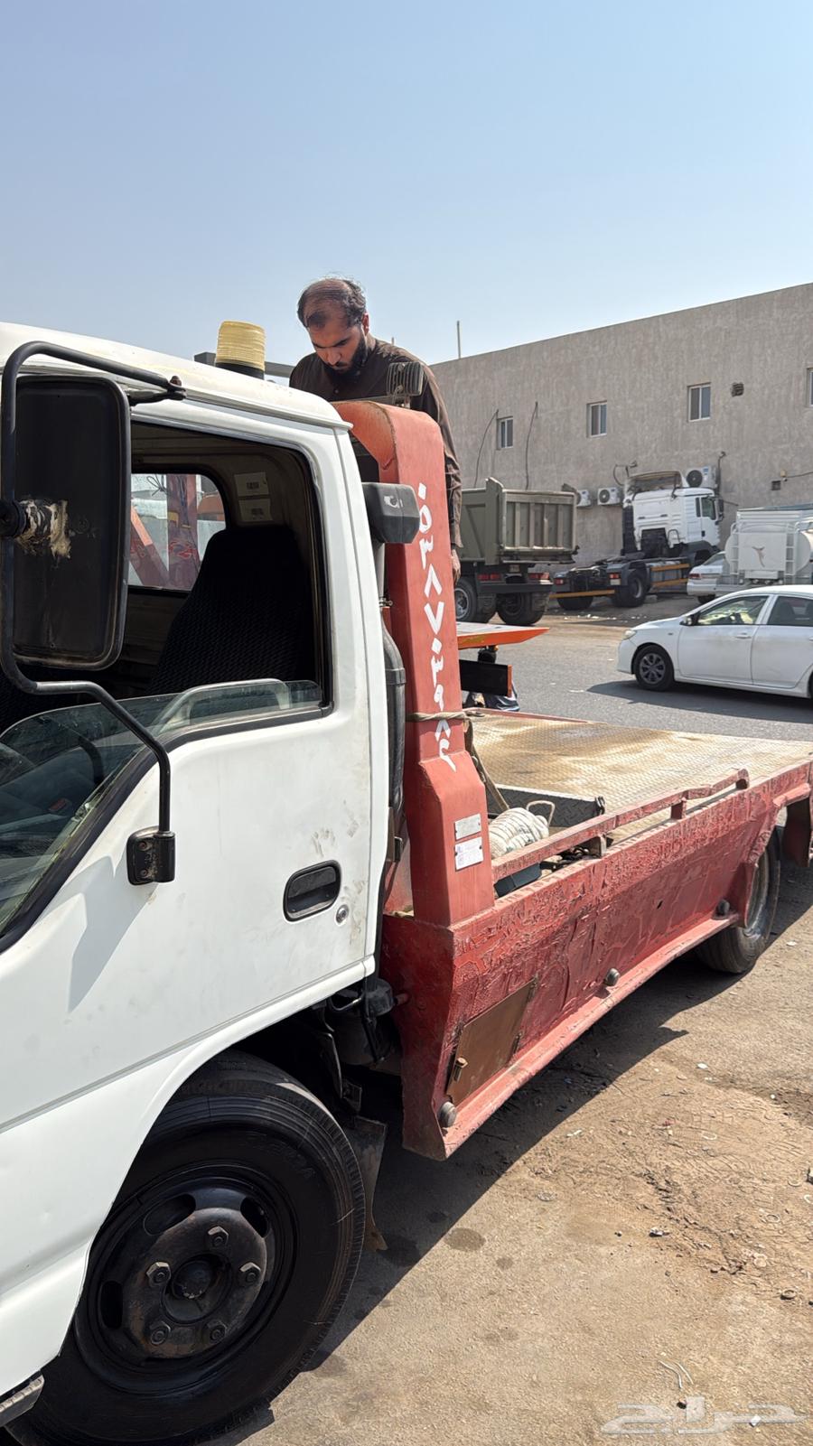 Towing service within Jeddah 24 hours, call us and we will arrive64264684923907110