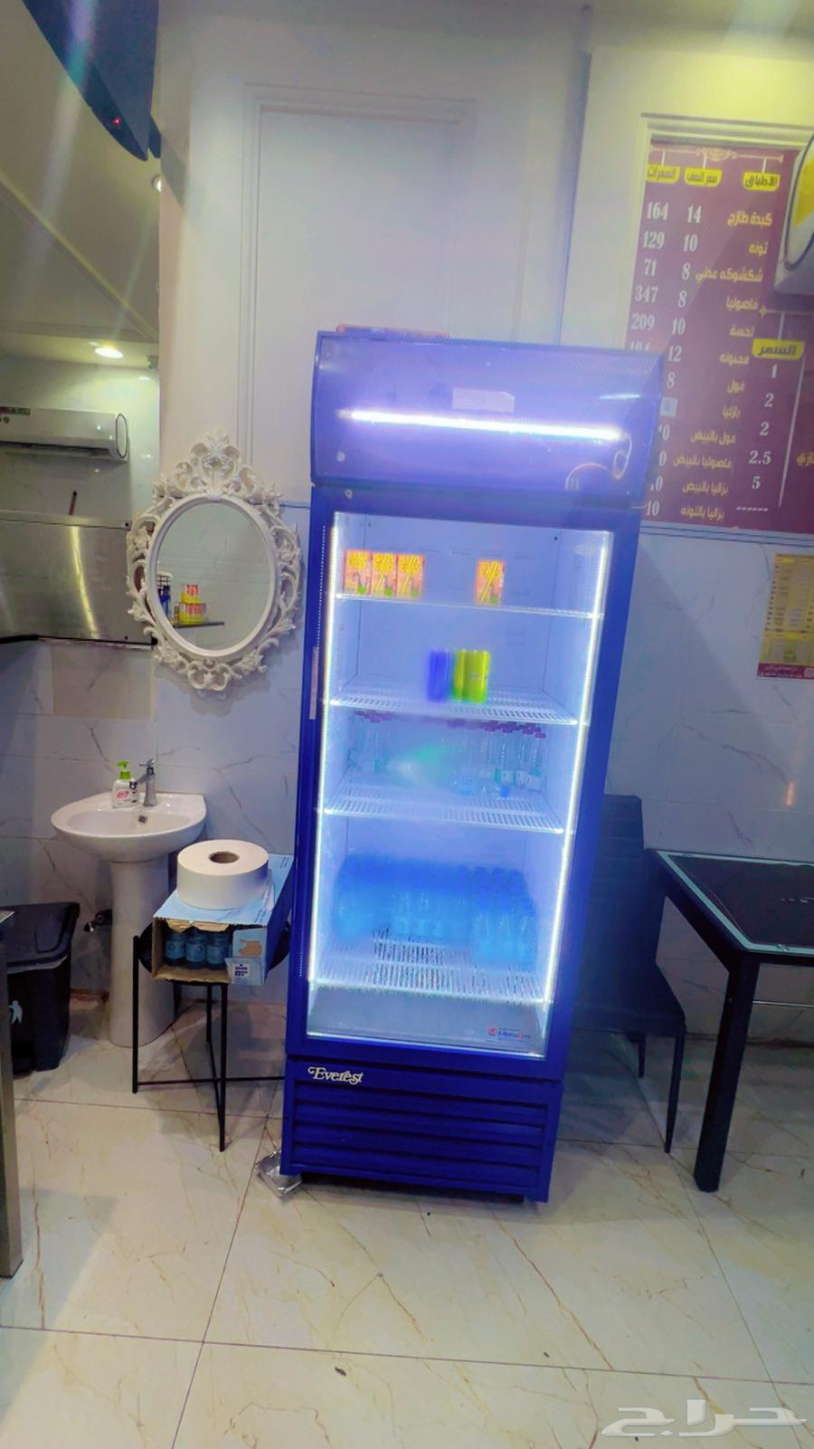 بوفية للبيع بكامل التجهيزات64259710395650114