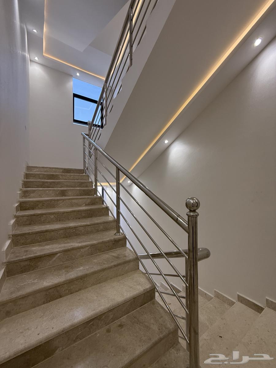 شقق علوي بسطح خاص - للبيع خلف العثيم بالمحالة بسعر 500 الف64259889623554111