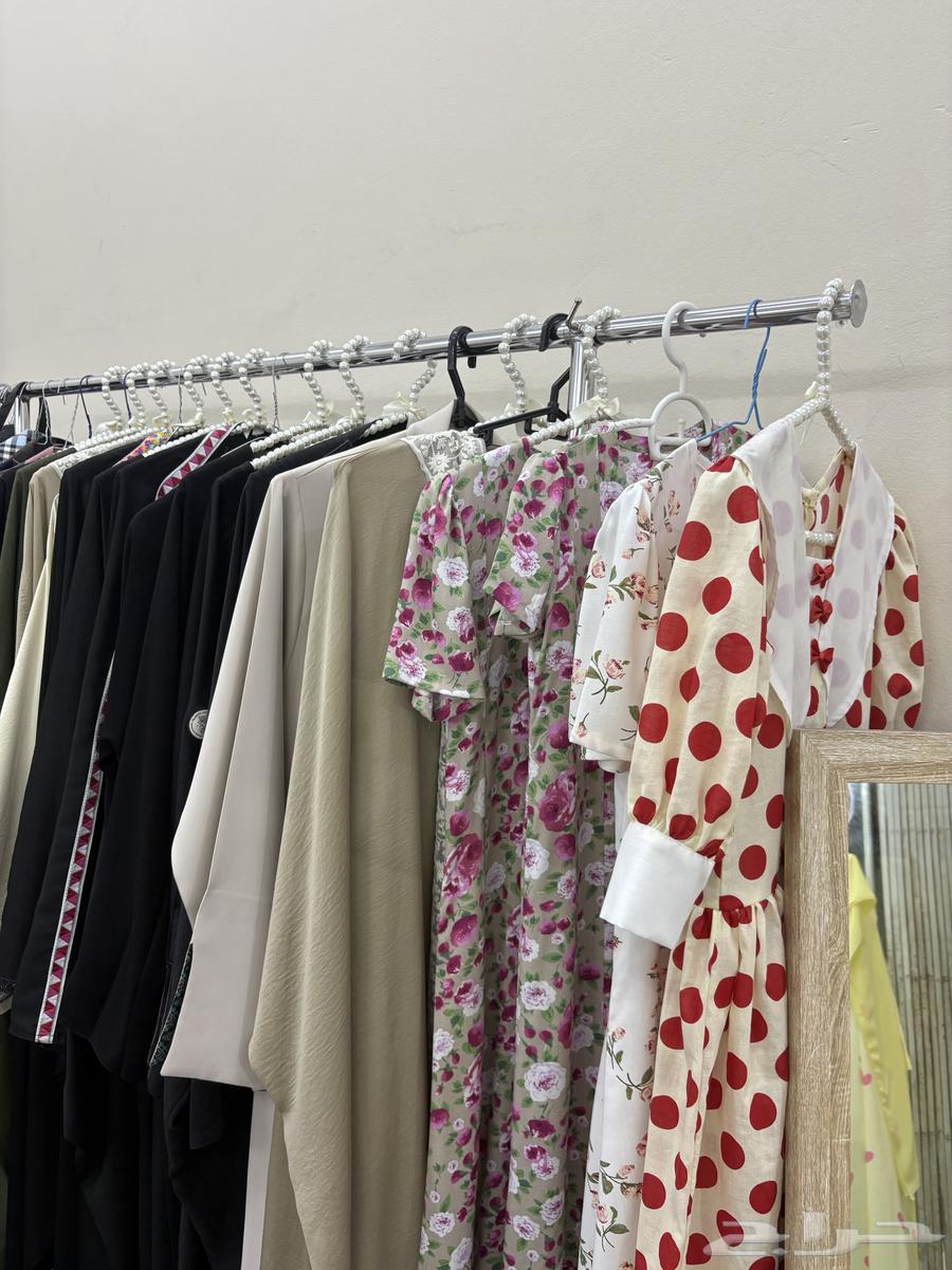 محل خياطة نسائية متكامل للبيع64264173490818113