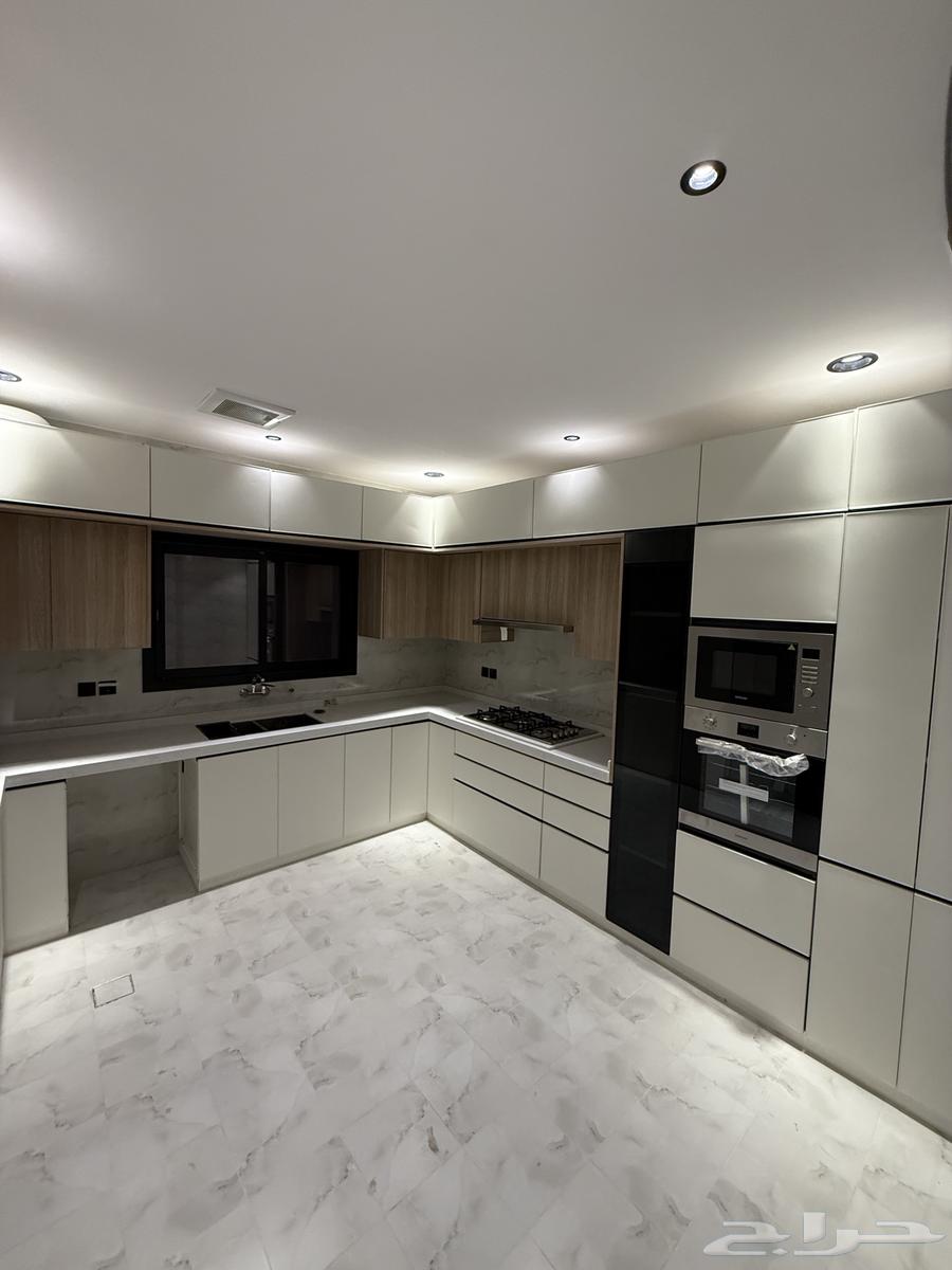 Kitchen Detailing Technician for Aluminum, Cladding, Formica, and Cabinetry64263606122369111