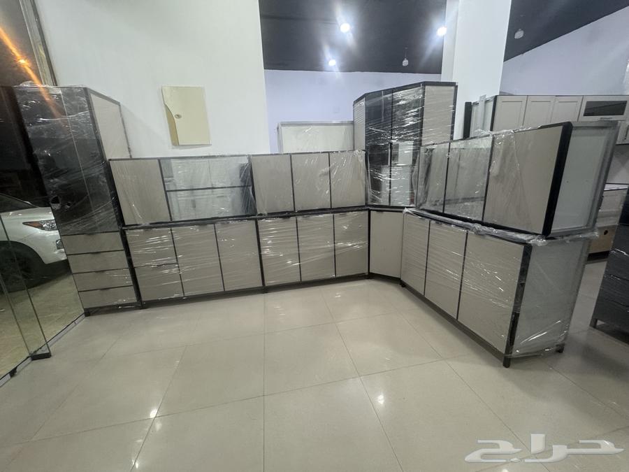 Ready kitchens 5 meters and 60 centimeters available, and 3 meters available64260307948033111