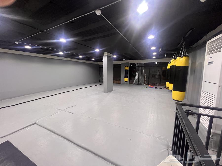 نادي للتقبيل او الايجار64259889063171111