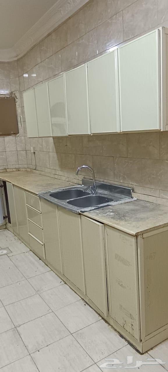 شقة 3 غرف بحي الصفا للايجار جده64264173529730112