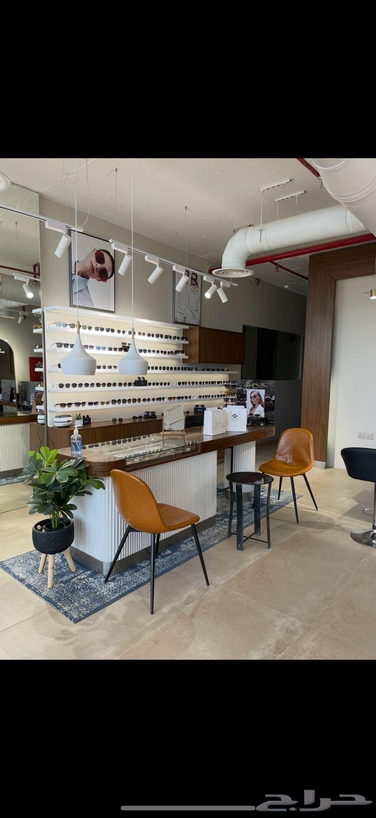 ديكور محل نظارات للبيع - معرض نظارات ديكور64264524100226111