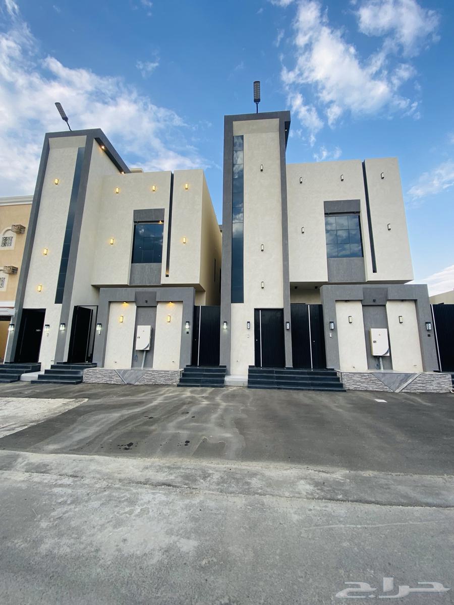 للبيع روف علوي مع ملحق تشطيب فاخرمساحة كبيرةحي الجوهر670الف64273577045890112