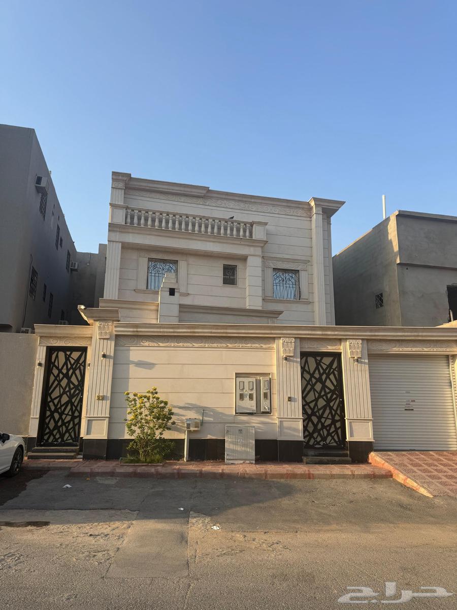 فيلا للبيع حي الرمال64273908982531111