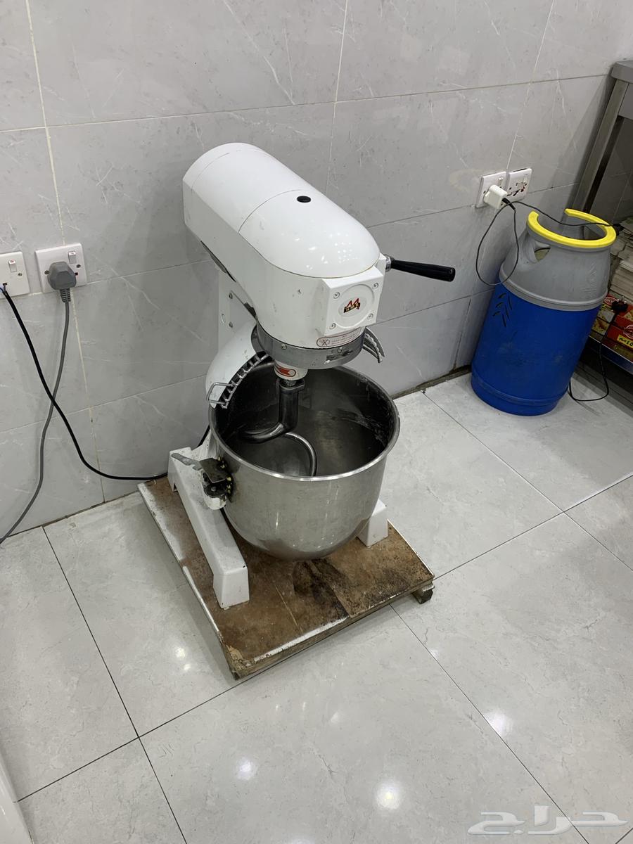 محل خلية في موقع حيؤي ممتاز للتقبيل64287965348483113