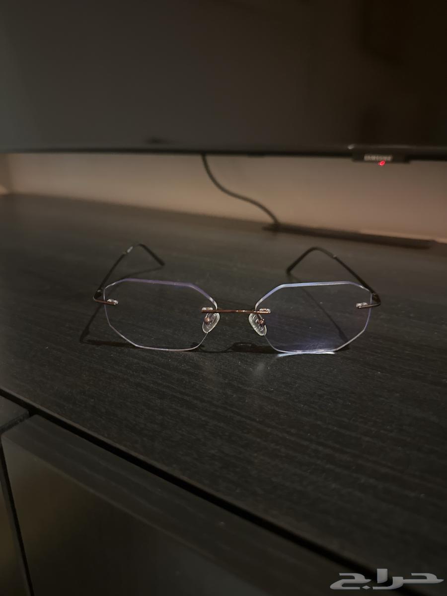 نظارة طبية من ايوا جديدة و معها ضمان تسع شهور من الان64305000100866114