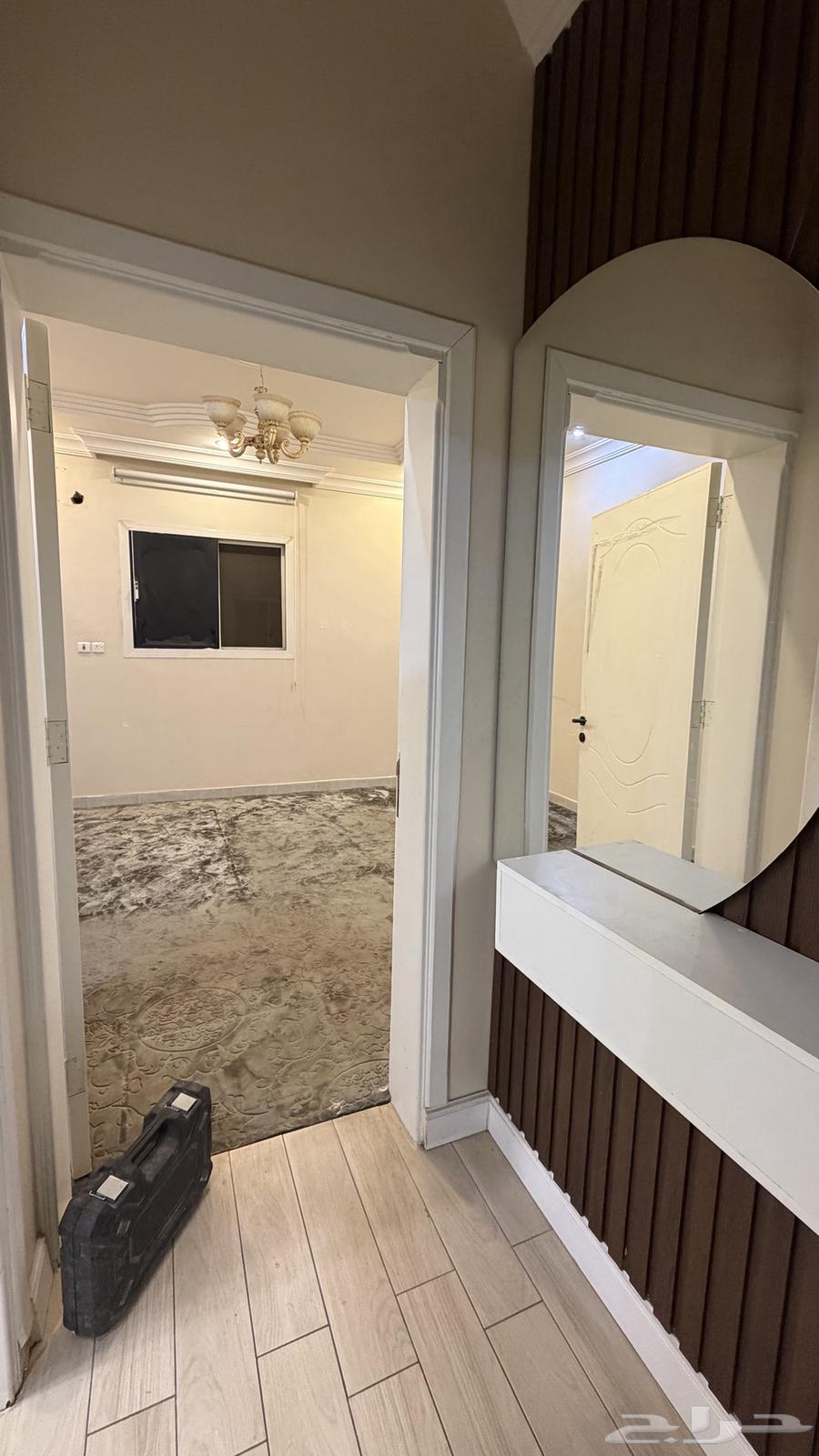 شقة مفروشه اربع غرف وصاله ومطبخ راكب عوائل فقط64437908254850114