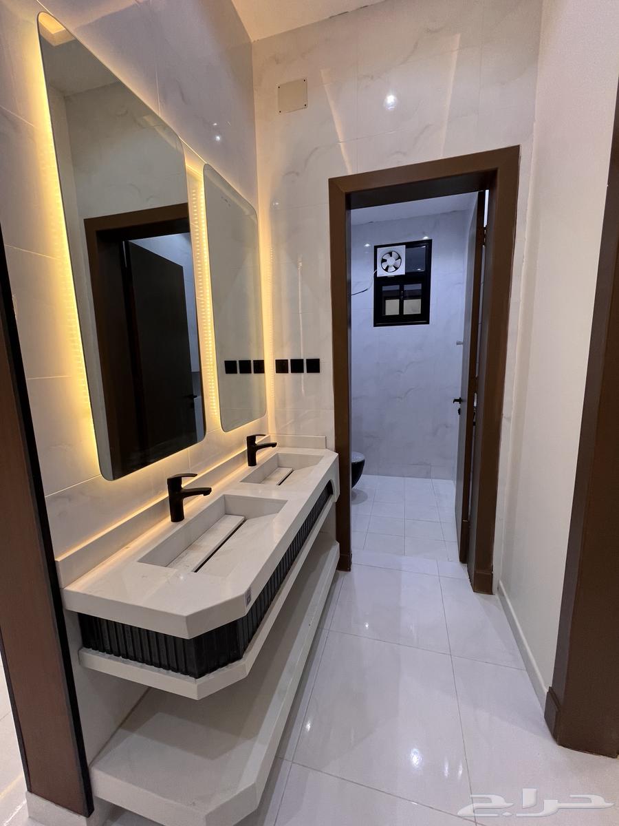 فيلا روف مع ملحق حى الراقى خميس مشيط بتصميم فندقي مميز64338515732737114