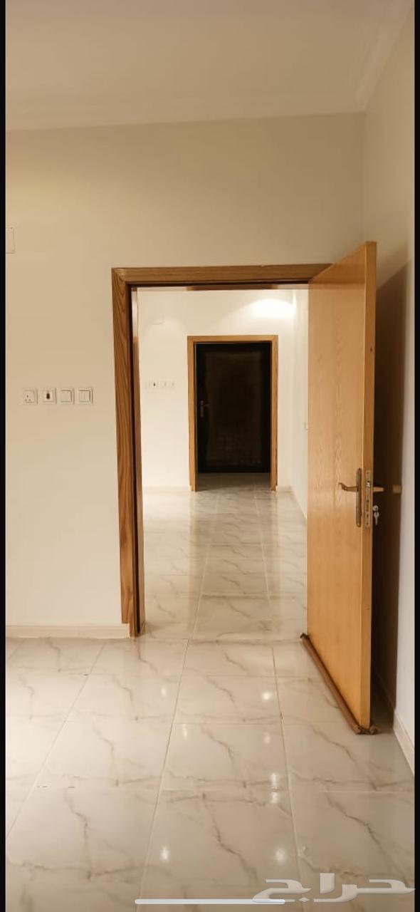 شقة للايجار فاخرة بجوارة الكلية الصحية64369893284867111