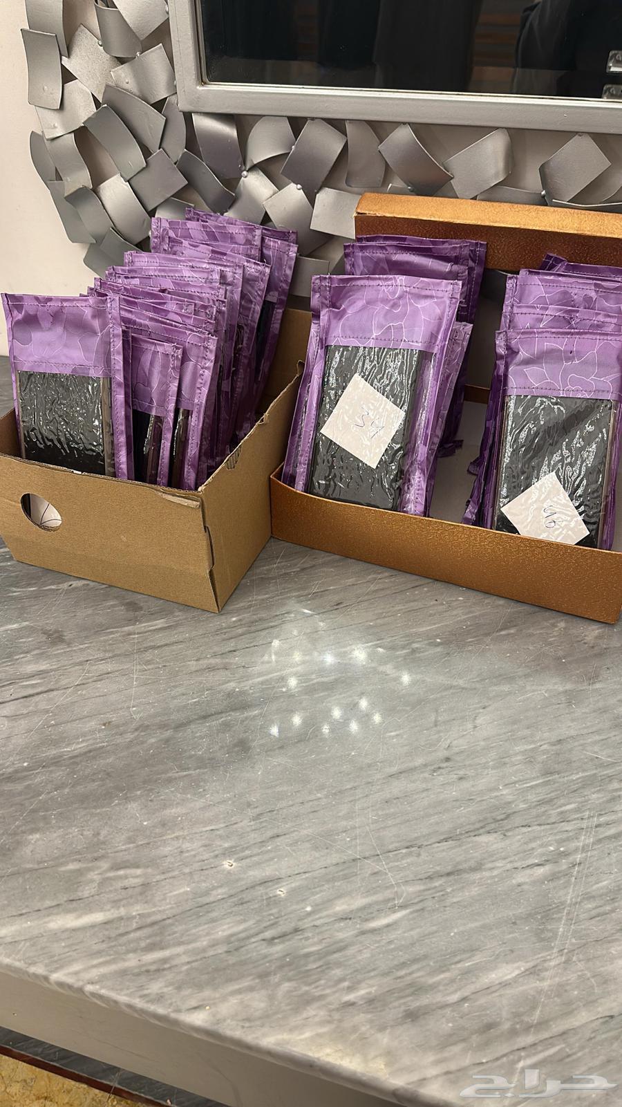 Hospitality, female hosts, mobile photographer, mobile inspectors, barcode entry64369922928130114