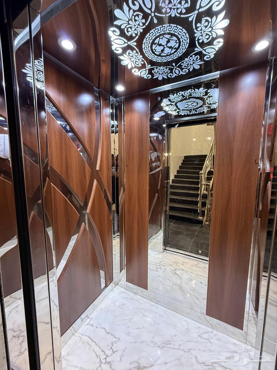 For sale: upper apartment with internal stairs to the rooftop in Abha, Hatim, opposite Al-Matar Bridge64345760601602113