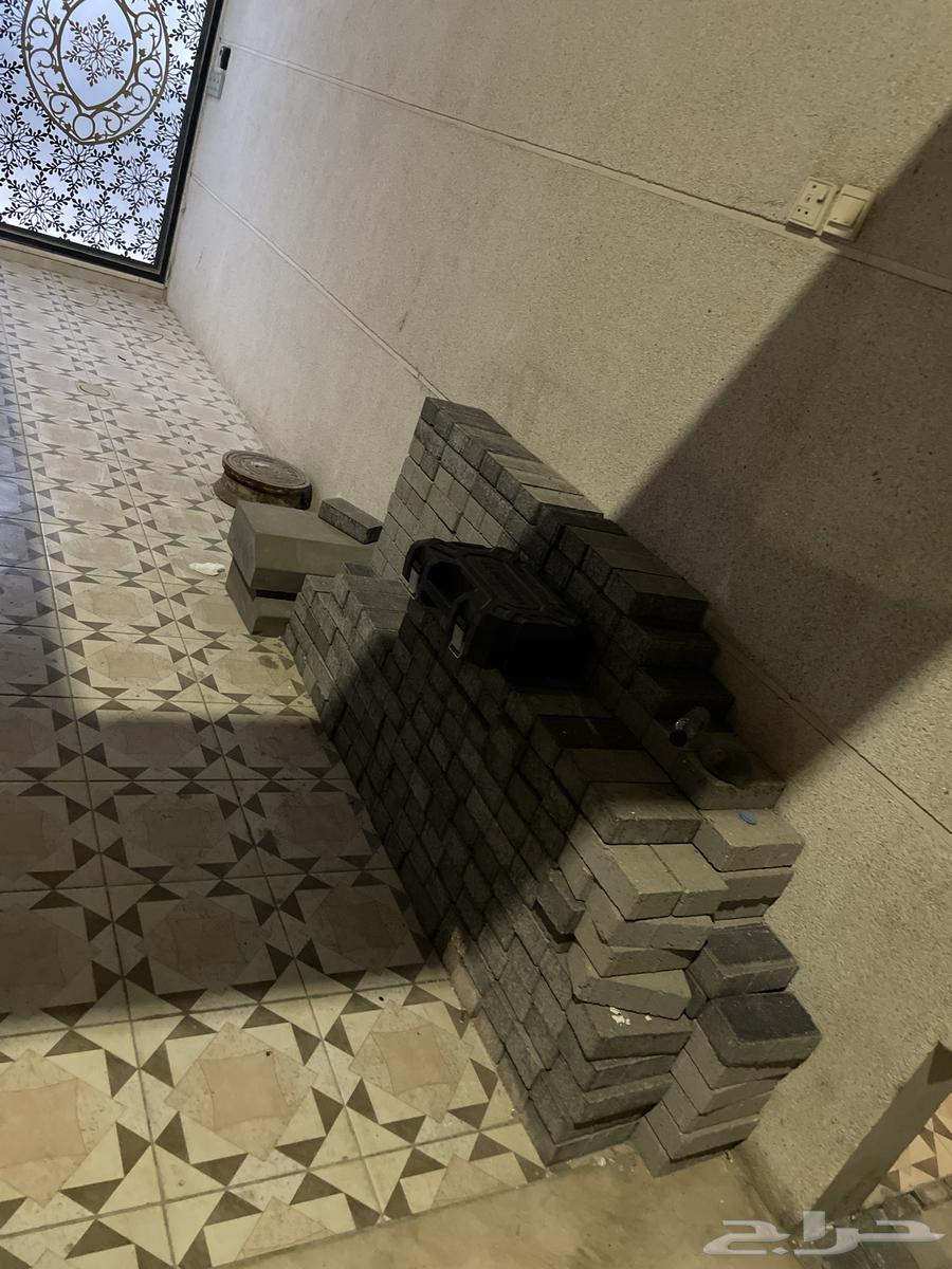 Bricks, soil, and extra lock64345813309314111