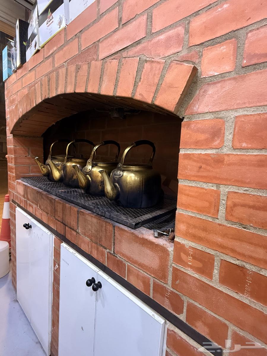 تقبيل محل في بيش64338583101569114