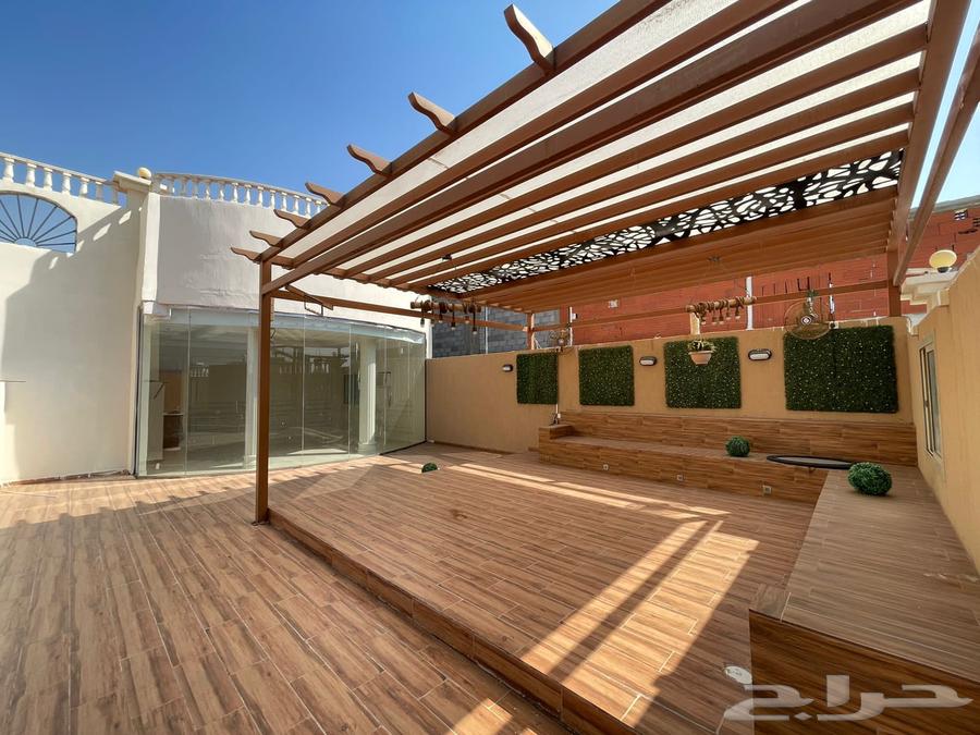 فيلا روف دور كامل للايجار حي الصالحية64345657401217112