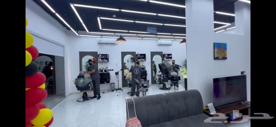 صالون حلاقة فتحتين جديد للتقبيل على السوم64345761103490114