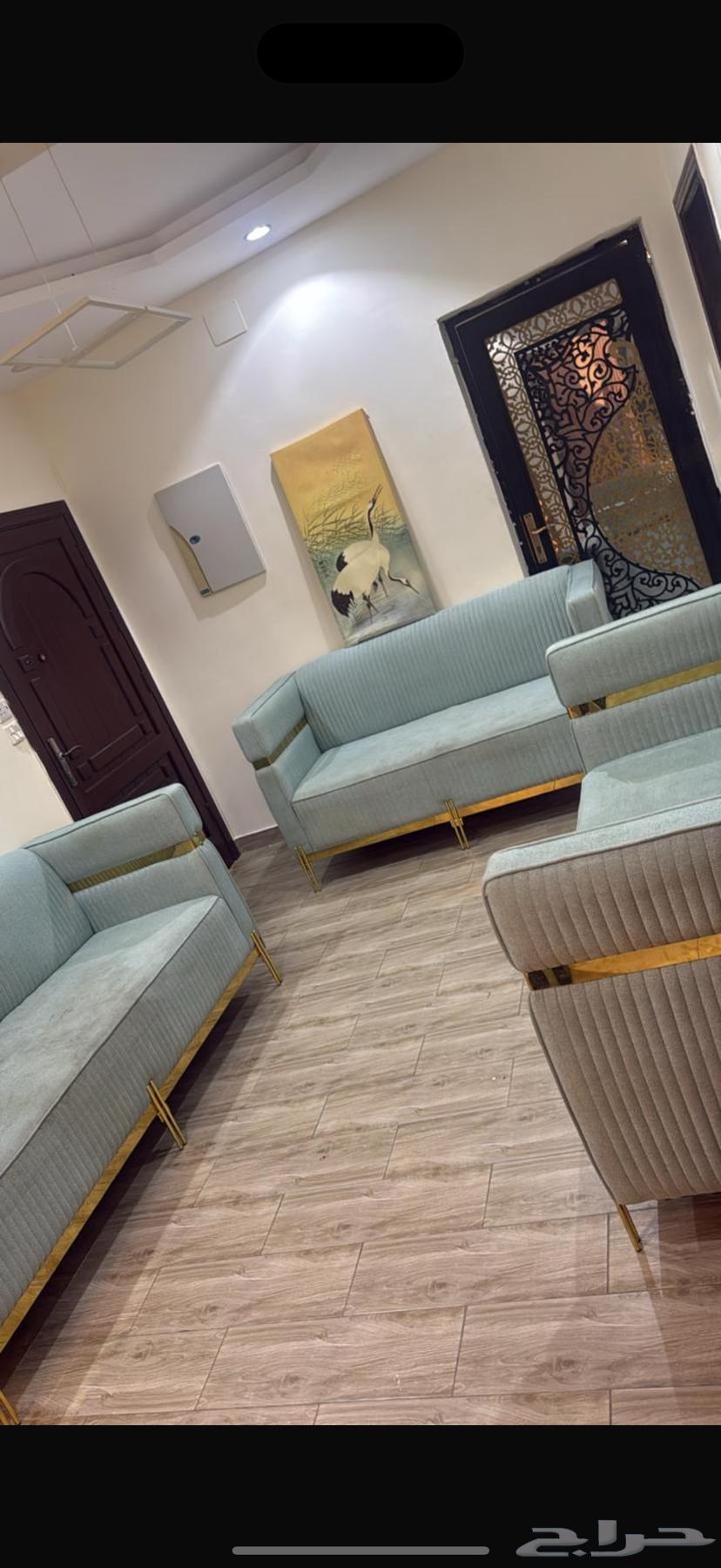 Clean and new sofa, used for less than a year, needs cleaning64338820105473110