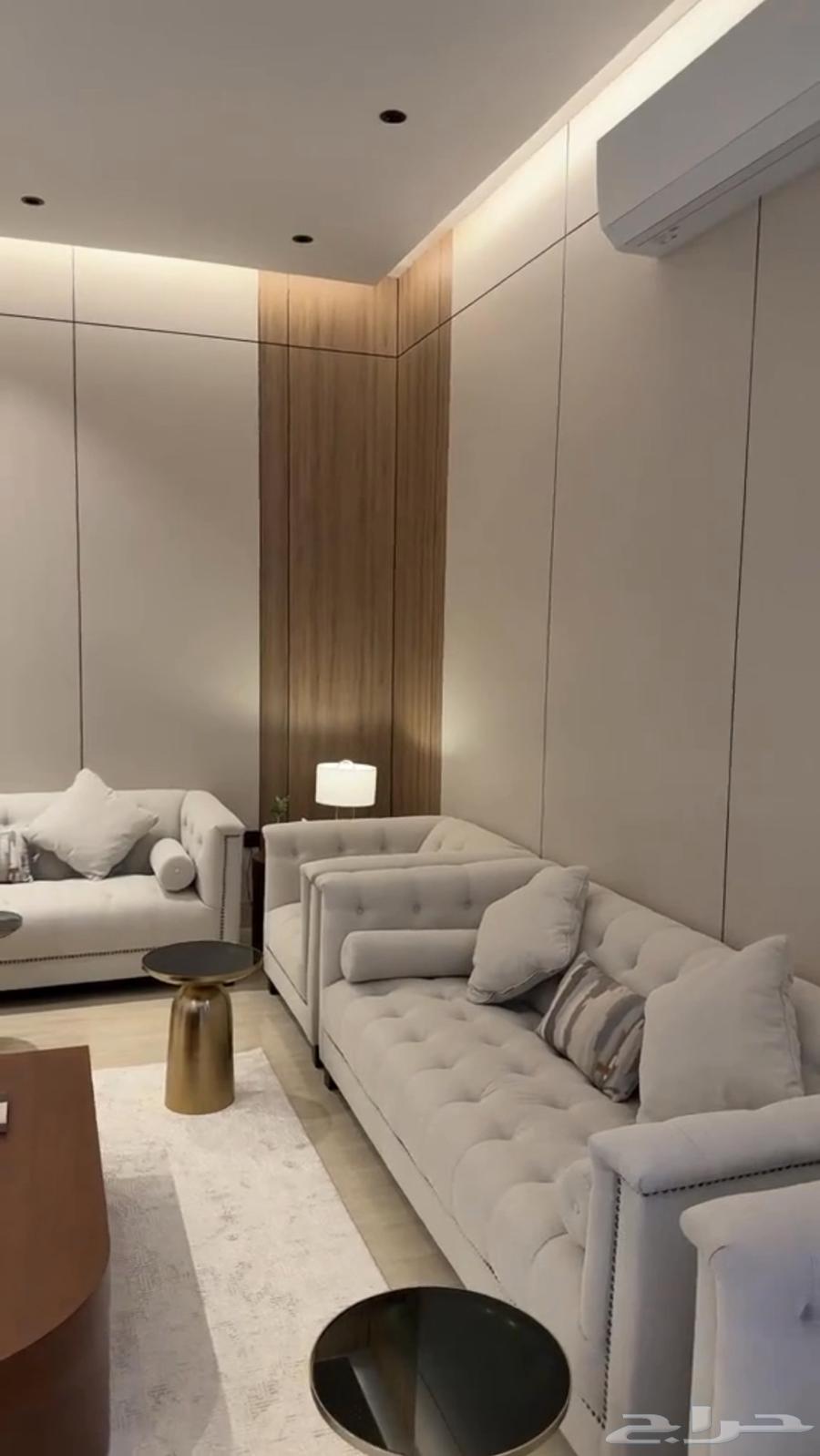 Installation of high-quality decorative board, alternative to marble, gypsum, and embossed board64345880840579111