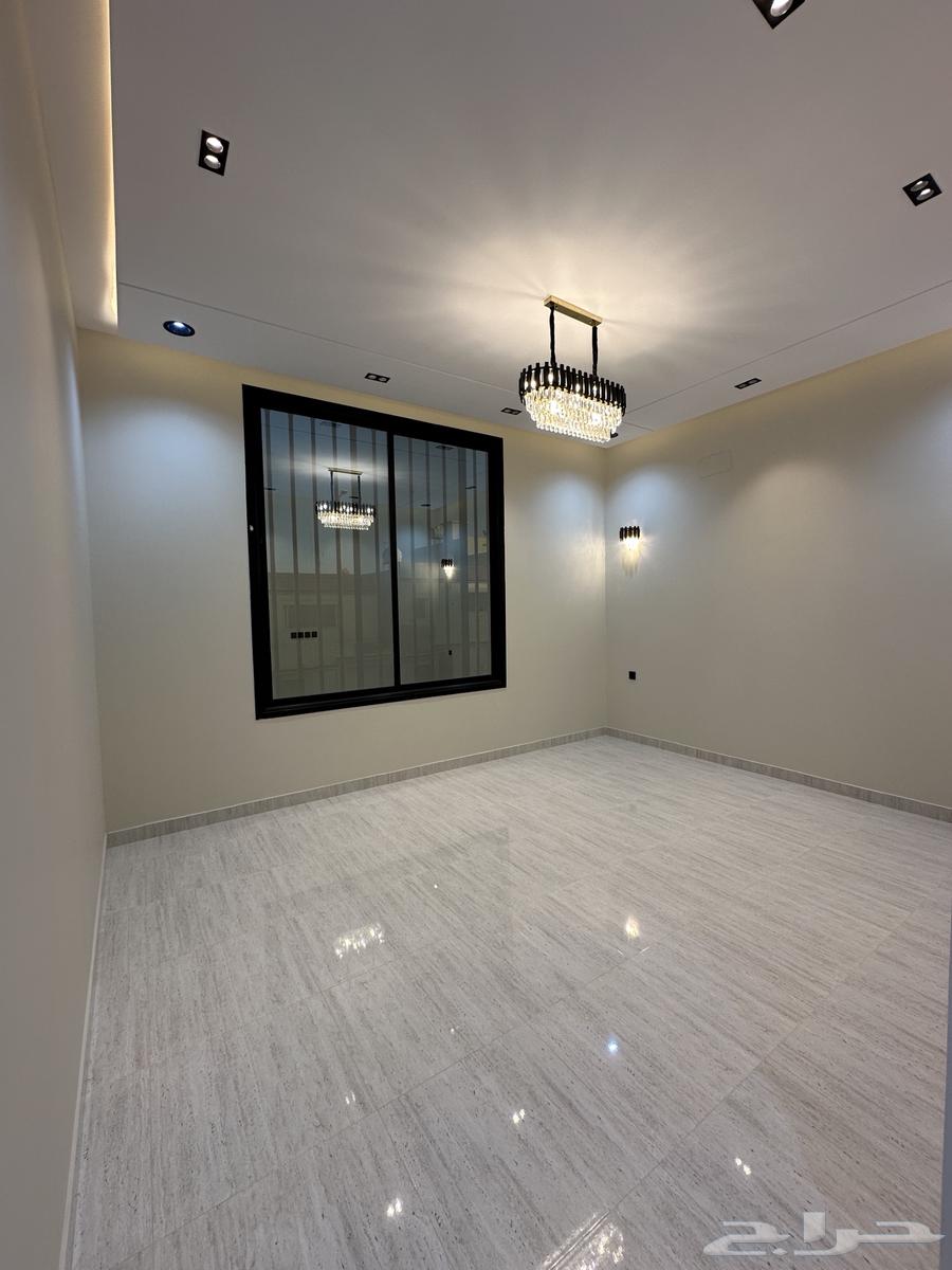 للبيع شقه علويه 6غرف بسطح خاص ومصعد واصل الخدمات500الف64349818420865110