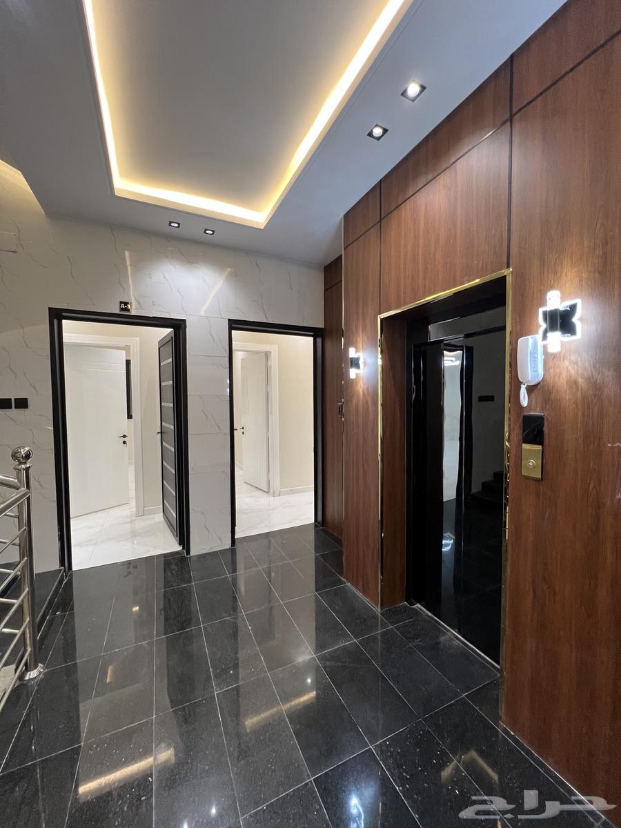 شقه علويه من 6 غرف حى البديع ابها 480 الف64349818175489110