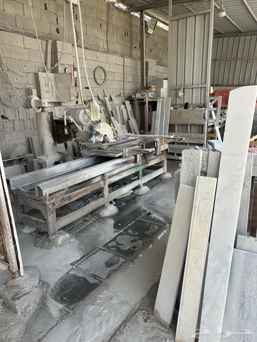 A factory for cutting marble, ceramic, and supplying thresholds and panels64354907607938112