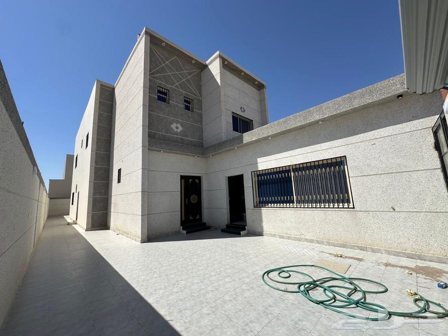 للبيع دبلكس بحي الوادي ب 750 الف64349870908419111