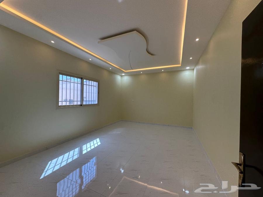 للبيع دبلكس بحي الوادي ب 750 الف64349870908419113