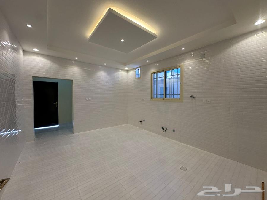 للبيع دبلكس بحي الوادي ب 750 الف64349870908419114