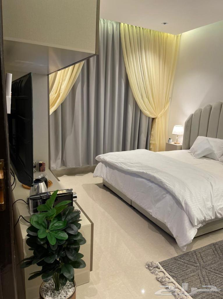 شقة غرفة ودورة مياه ومطبخ جانبي للاجار موثثة64349800839170112