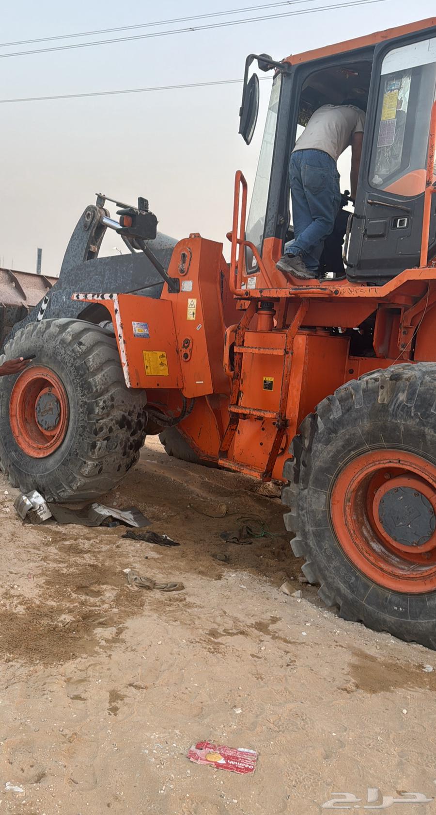 كهربائي معدات64354975357827110