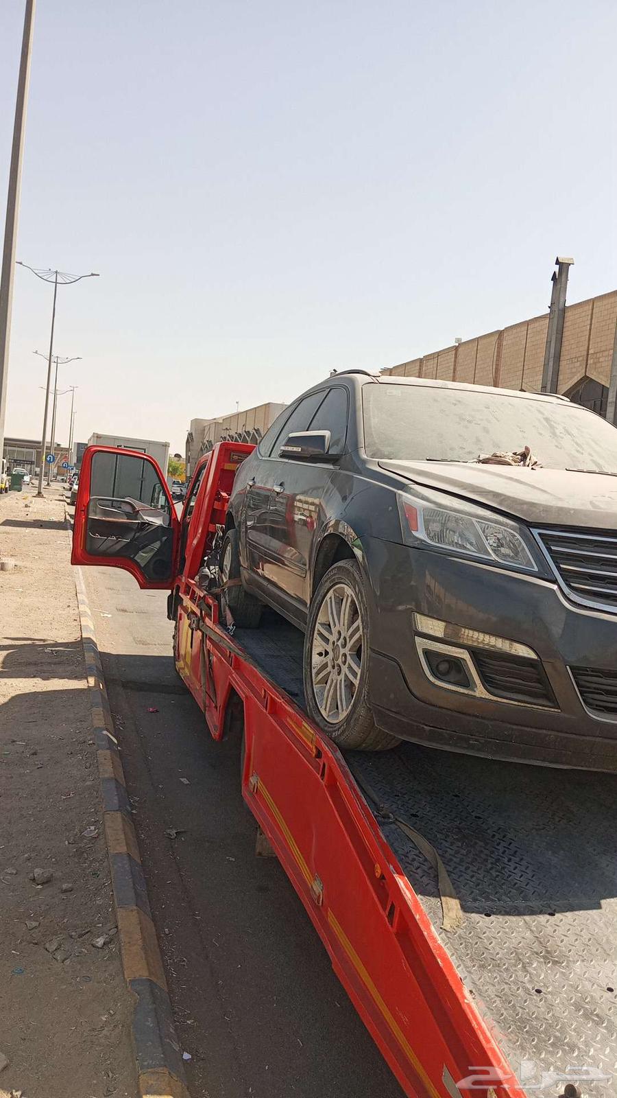 سطحه داخل وخارج الرياض لنقل جميع انواع السيارات64263793953155110