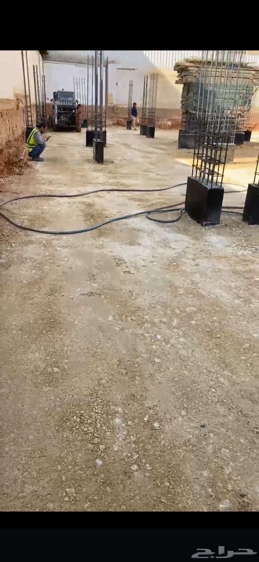 يوجد لدينا بكلينات حفر ترحيل هدم مباني ويوجد لدينا معدات دفن64264365786625110