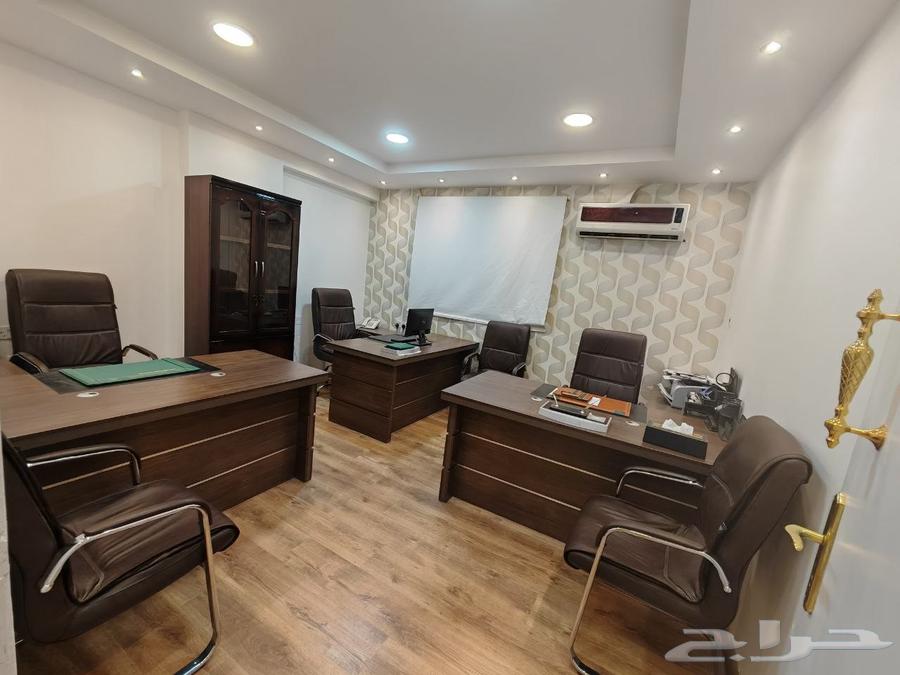 مكتب للايجار 9165 7812 05 فاخربسعرمغرشمال قرب برج المملكة64264173555203110