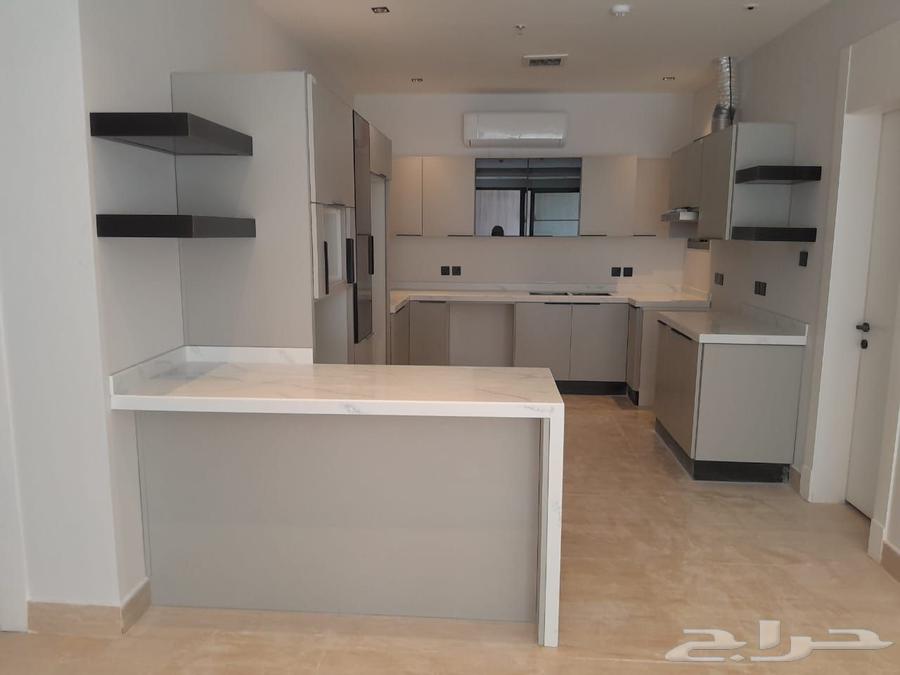 فني المنيوم64259897947393111