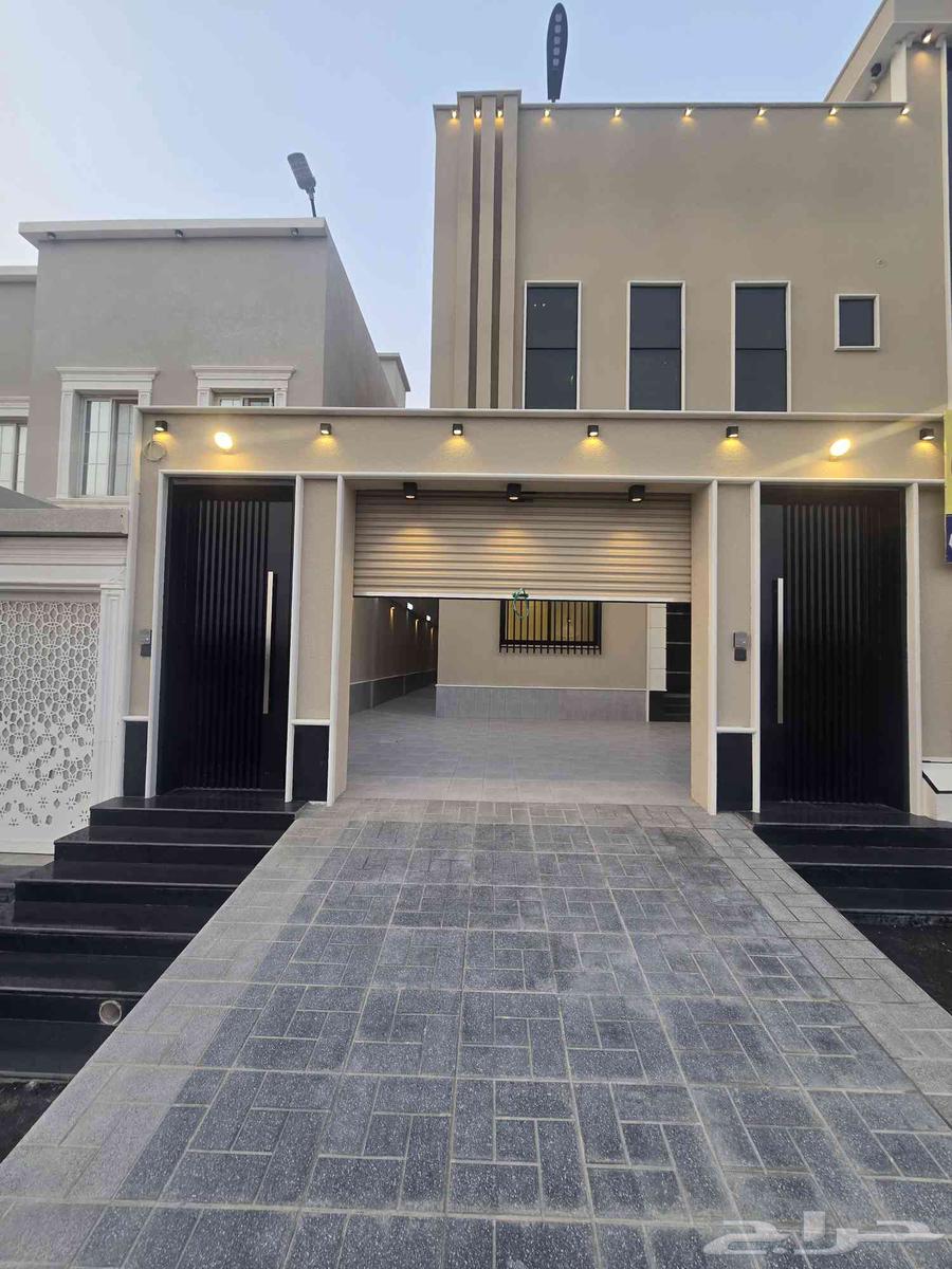 للبيع روف ارضى وروف علوى بحوش ومدخل سياره64263785764099111