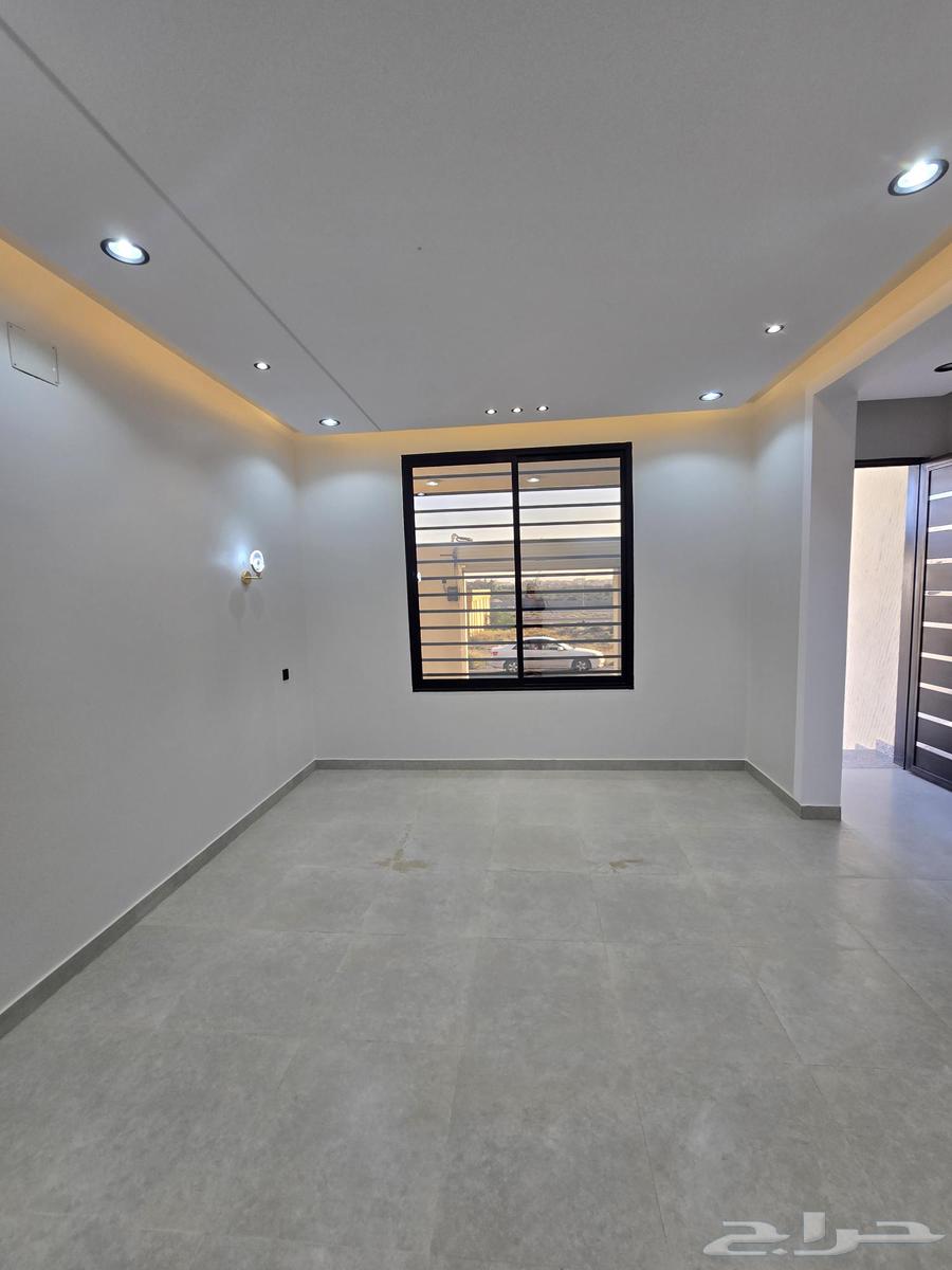 للبيع شقق بحوش ومدخل سياره 520 الف64264172324867114