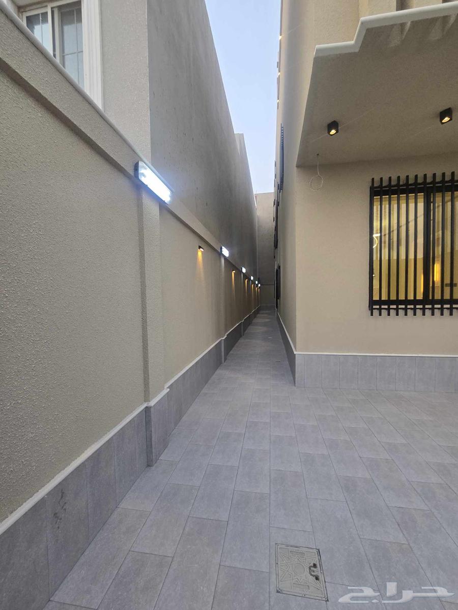 للبيع روف ارضى وروف علوى بحوش ومدخل سياره64263785764099112