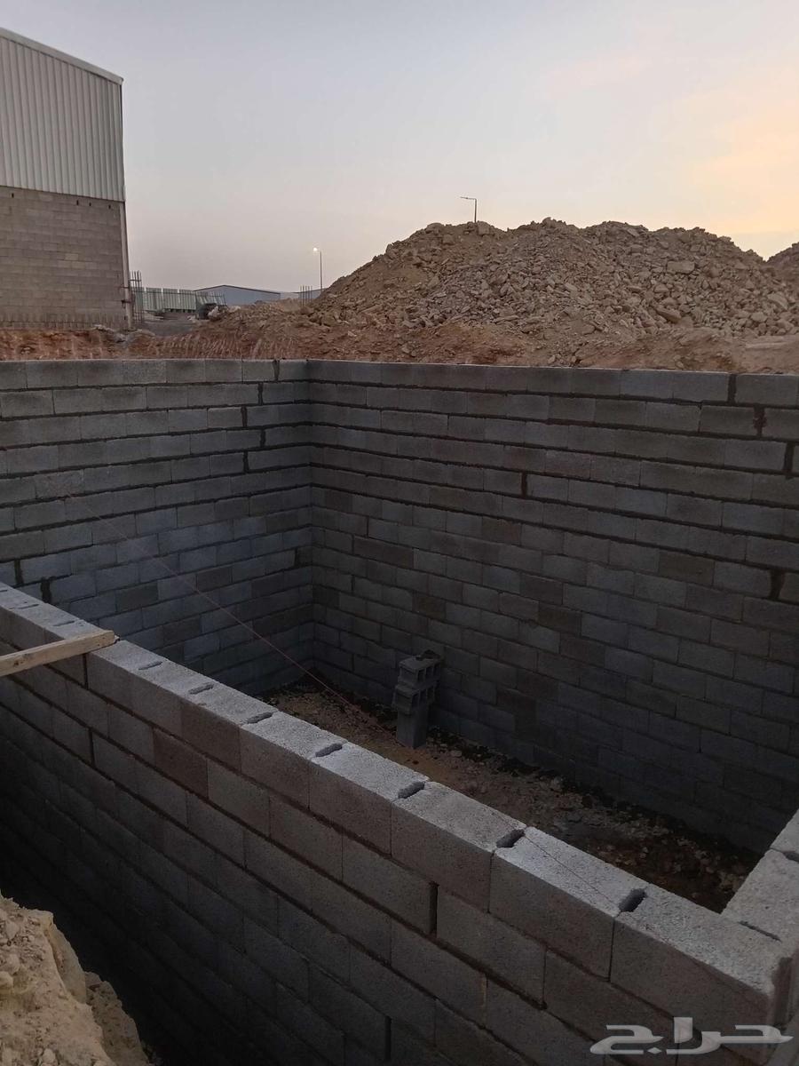 معلم بناء وترميم وتلييس وقص جدران64264870138883111