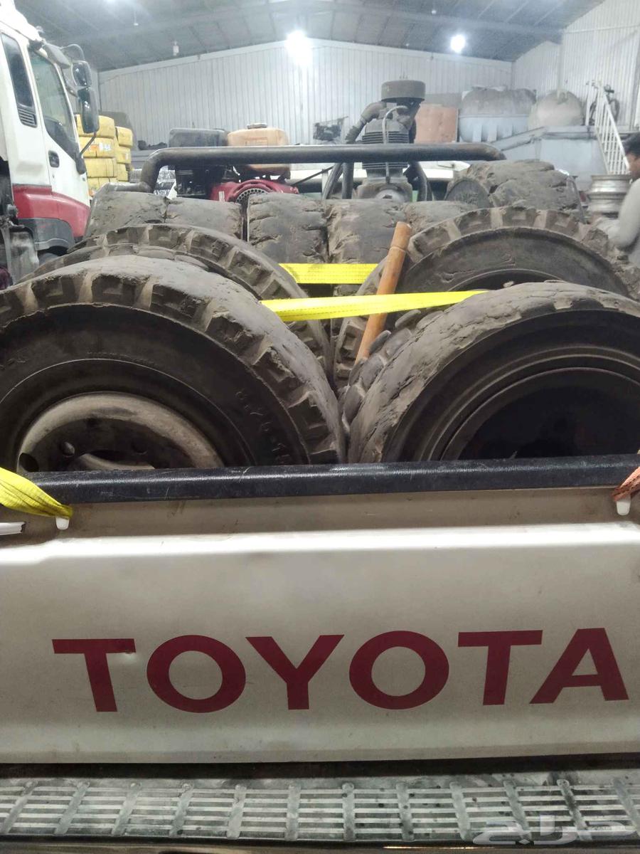 Mobile tire service for trucks, loaders, Dyna trucks, mechanic in Khaiyf64264524601475114