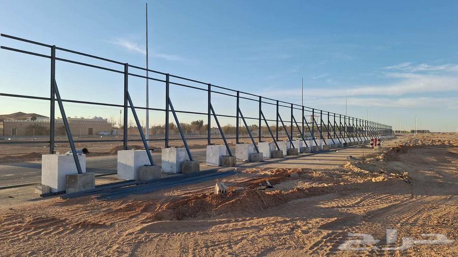 خطاط لوحات إعلانية للعقارات والمقاولات64264524854913110