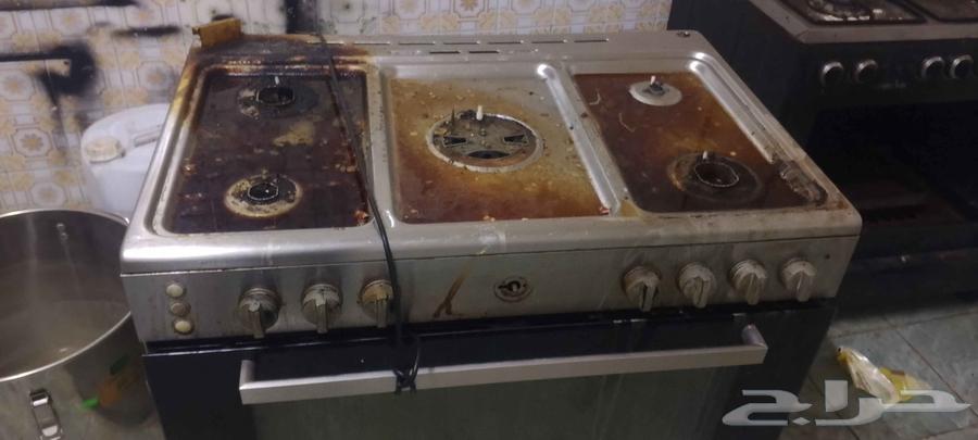 Maintenance of all types of gas and electric ovens, with genuine spare parts provided64259718464257110
