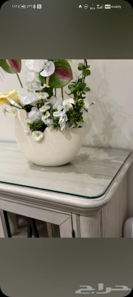 Secret glass tables64255128871042110