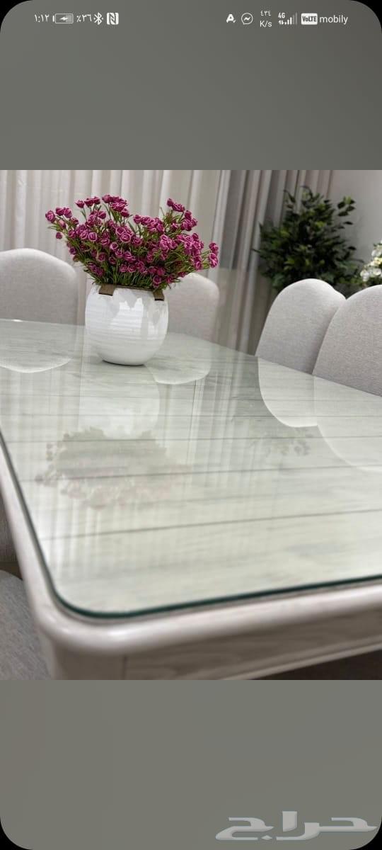 Secret glass tables64255128871042111
