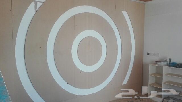 نجار مصري يقوم بتركب وصيانه ديكورات الخشب الكرفانات والكباين64263794566018113