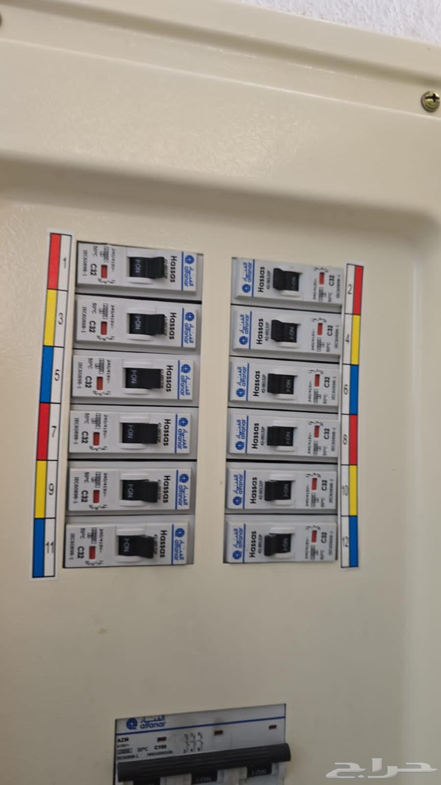 فني كهربائي ديكورات64255128751874110