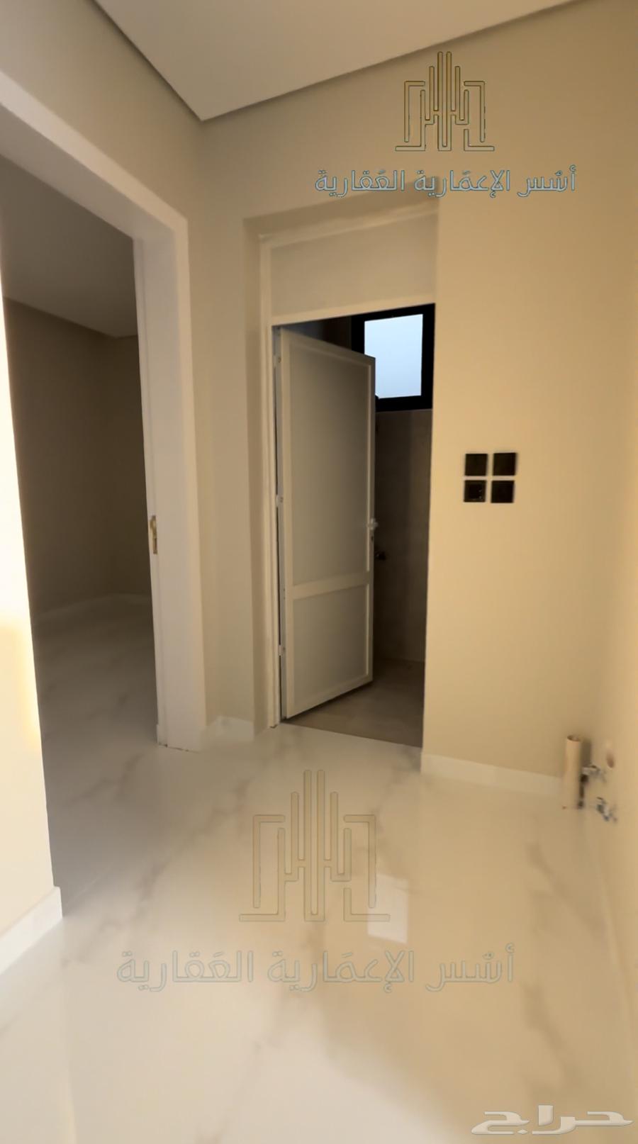 للبيع دبلكس حي الياسمين حد 870 الف64360113411714113