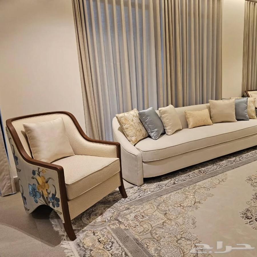 Custom and ready-made sofas on order64360231857794112